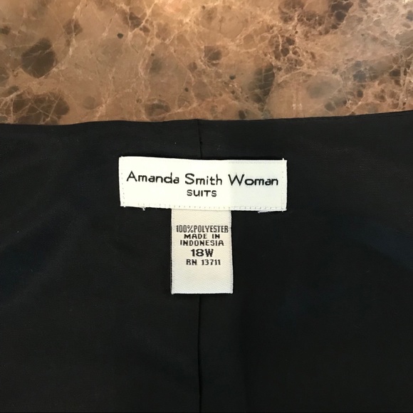 Free with Purchase of Vince Camuto - Picture 6 of 7